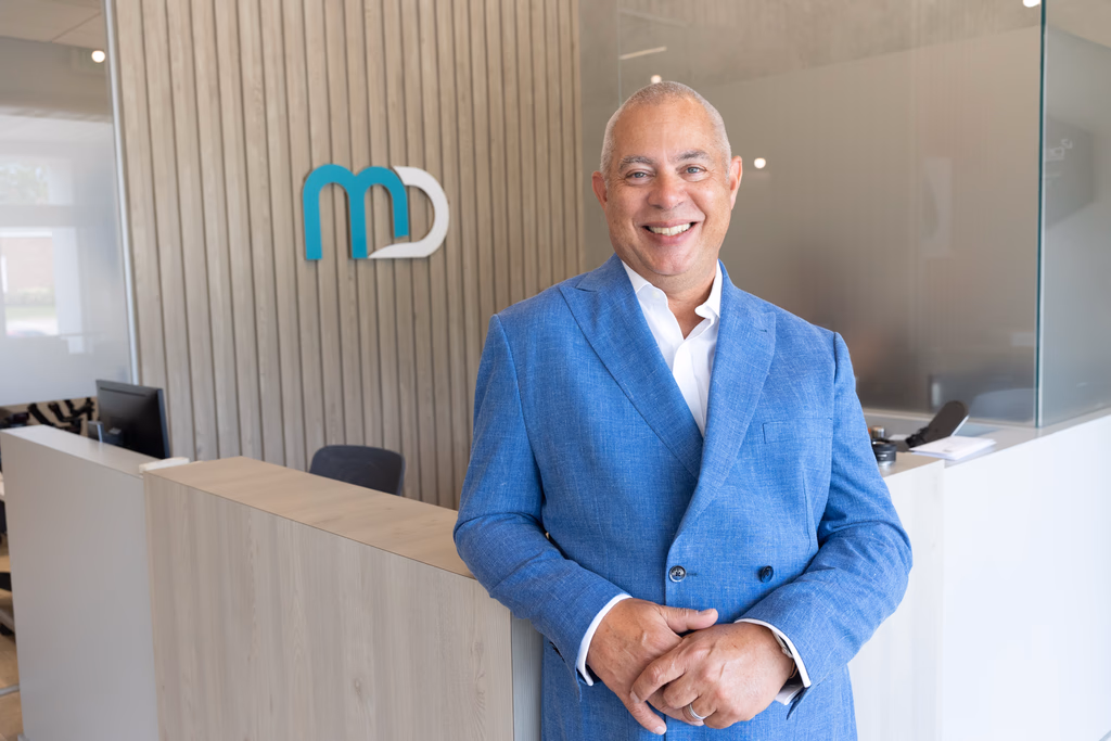 Dr. Miguel Casañas