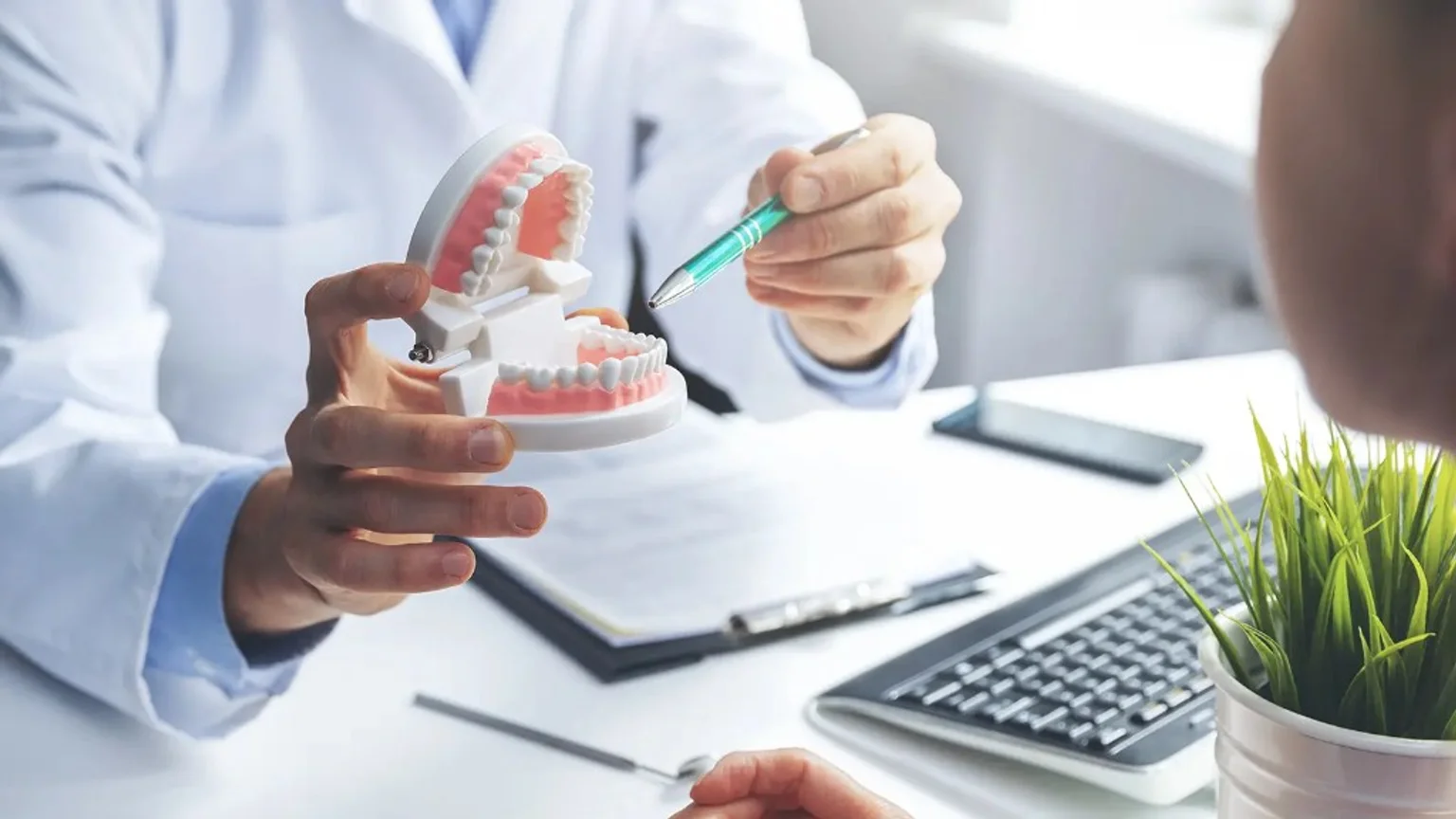 All-on-4 vs. Traditional Implants: Which Is Right for You?